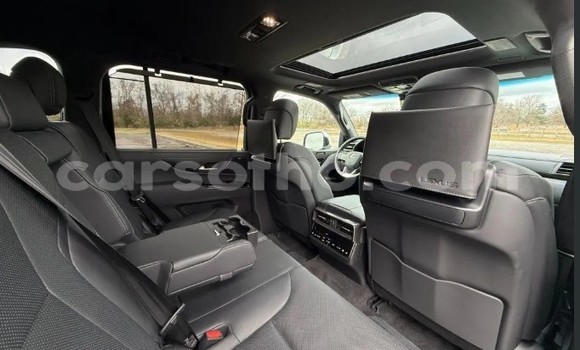 Buy Used Lexus LX White Car in Maputsoa in Leribe Buy Used Lexus LX White Car in Maputsoa in Leribe