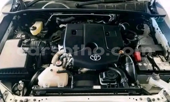 اشتري مستعمل Toyota Hilux White سيارة في Maseru في Maseru اشتري مستعمل Toyota Hilux White سيارة في Maseru في Maseru