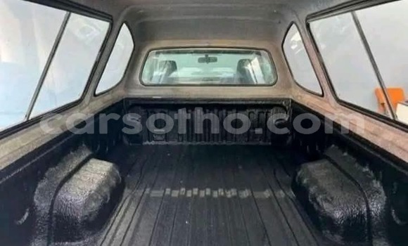 اشتري مستعمل Toyota Hilux White سيارة في Maseru في Maseru اشتري مستعمل Toyota Hilux White سيارة في Maseru في Maseru