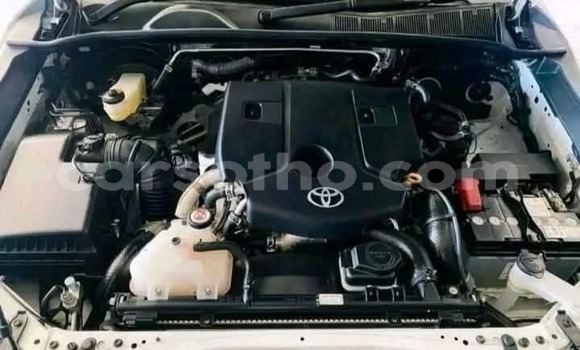 اشتري مستعمل Toyota Hilux White سيارة في Maseru في Maseru اشتري مستعمل Toyota Hilux White سيارة في Maseru في Maseru