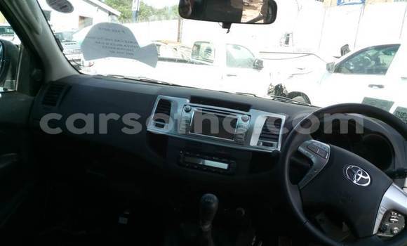 اشتري مستعمل Toyota Hilux Silver سيارة في Maseru في Maseru اشتري مستعمل Toyota Hilux Silver سيارة في Maseru في Maseru