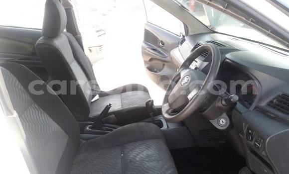 اشتري مستعمل Toyota Avanza White سيارة في Hlotse في Leribe اشتري مستعمل Toyota Avanza White سيارة في Hlotse في Leribe