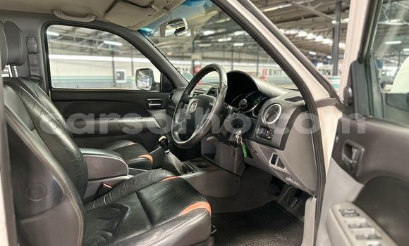 اشتري مستعمل Mazda BT-50 White سيارة في Maseru في Maseru اشتري مستعمل Mazda BT-50 White سيارة في Maseru في Maseru