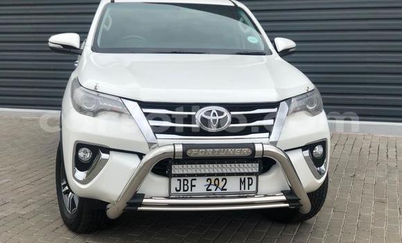 اشتري مستعمل Toyota Fortuner White سيارة في Butha Buthe في Butha-Buthe اشتري مستعمل Toyota Fortuner White سيارة في Butha Buthe في Butha-Buthe
