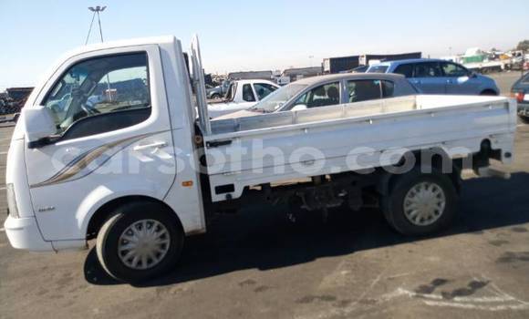Acheter Occasion Voiture TATA Sumo Blanc à Mafeteng, Mafeteng