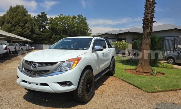 Acheter Occasion Voiture Mazda BT-50 Blanc à Maputsoa, Leribe
