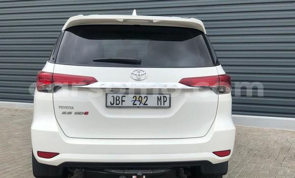 اشتري مستعمل Toyota Fortuner White سيارة في Butha Buthe في Butha-Buthe اشتري مستعمل Toyota Fortuner White سيارة في Butha Buthe في Butha-Buthe