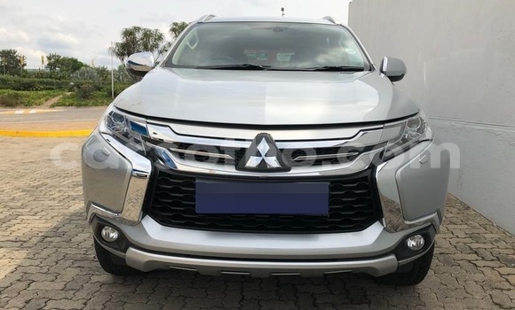 Sayi Na hannu Mitsubishi Pajero Sport Silver Mota in Butha–Buthe a Thaba-Tseka Sayi Na hannu Mitsubishi Pajero Sport Silver Mota in Butha–Buthe a Thaba-Tseka