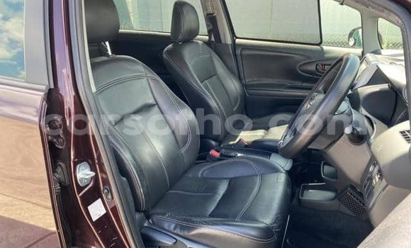 Buy Used Toyota Wish Beige Car in Maputsoe in Leribe Buy Used Toyota Wish Beige Car in Maputsoe in Leribe