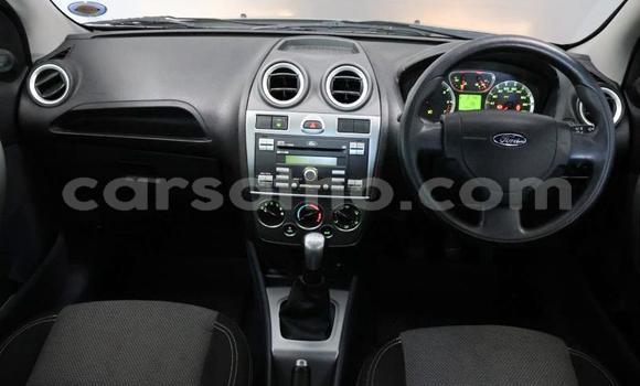 Buy Used Jeep Wrangler Silver Car in Hlotse in Leribe Buy Used Jeep Wrangler Silver Car in Hlotse in Leribe
