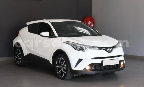Buy Used Toyota C-HR White Car in Maputsoa in Leribe