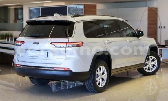 Buy Used Jeep Grand Cherokee Silver Car in Maseru in Maseru Buy Used Jeep Grand Cherokee Silver Car in Maseru in Maseru
