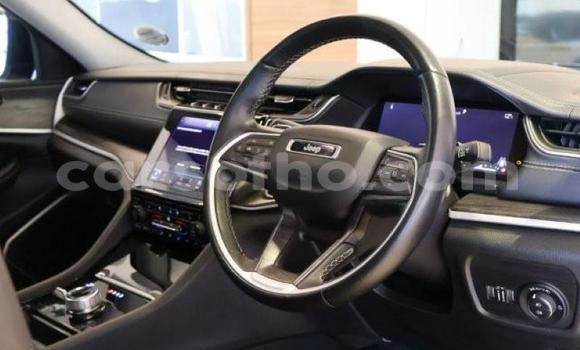 Buy Used Jeep Grand Cherokee Silver Car in Maseru in Maseru Buy Used Jeep Grand Cherokee Silver Car in Maseru in Maseru