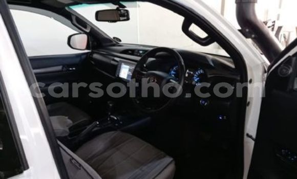 اشتري مستعمل Toyota Hilux White سيارة في Mafeteng في Mafeteng اشتري مستعمل Toyota Hilux White سيارة في Mafeteng في Mafeteng