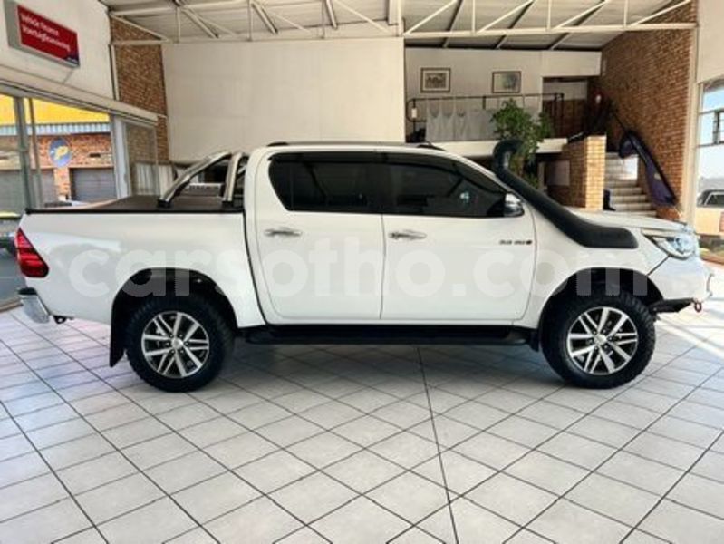 Big with watermark toyota hilux butha buthe quthing 32014