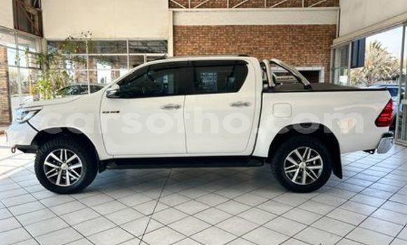 اشتري مستعمل Toyota Hilux White سيارة في Quthing في Butha-Buthe اشتري مستعمل Toyota Hilux White سيارة في Quthing في Butha-Buthe