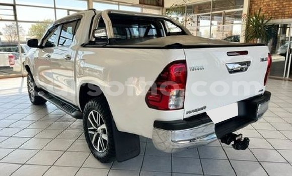 اشتري مستعمل Toyota Hilux White سيارة في Quthing في Butha-Buthe اشتري مستعمل Toyota Hilux White سيارة في Quthing في Butha-Buthe