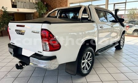 اشتري مستعمل Toyota Hilux White سيارة في Quthing في Butha-Buthe اشتري مستعمل Toyota Hilux White سيارة في Quthing في Butha-Buthe