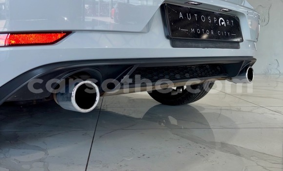Buy Used Volkswagen Golf GTI White Car in Maseru in Maseru Buy Used Volkswagen Golf GTI White Car in Maseru in Maseru