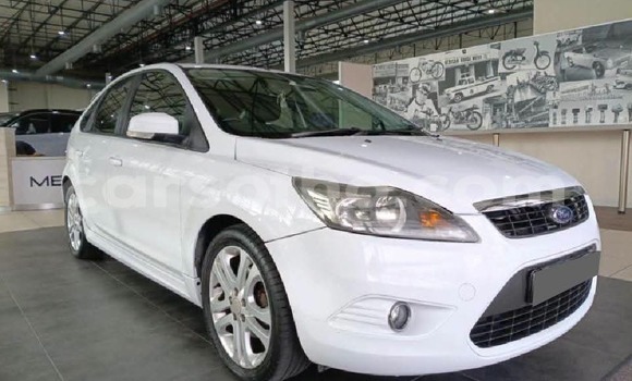 Buy Used Ford Focus White Car in Teyateyaneng in Berea