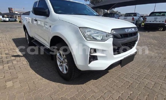 Buy Used Isuzu D–MAX White Car in Quthing in Butha-Buthe