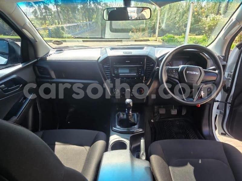 Big with watermark isuzu d max butha buthe quthing 32047