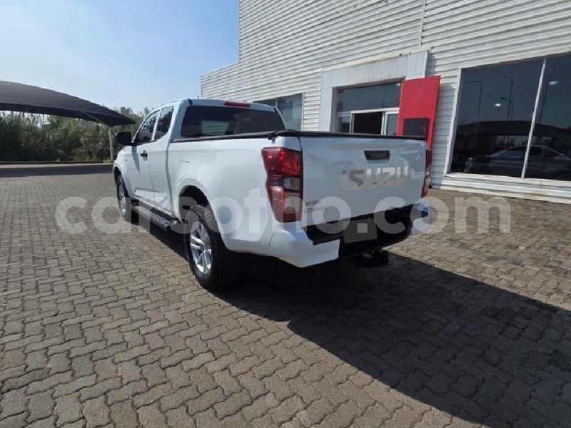 Big with watermark isuzu d max butha buthe quthing 32047