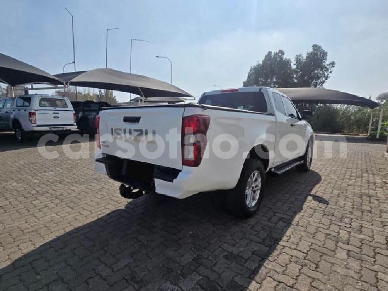Big with watermark isuzu d max butha buthe quthing 32047