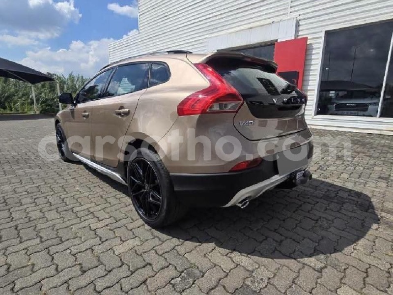 Big with watermark volvo v40 leribe peka 32051