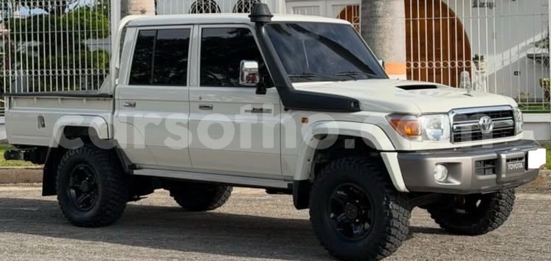 Big with watermark toyota land cruiser leribe maputsoe 32059