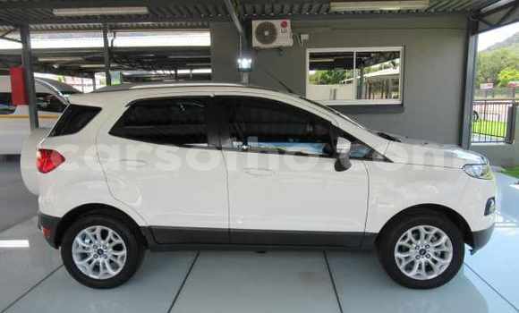 Sayi Na hannu Ford EcoSport White Mota in Maseru a Maseru Sayi Na hannu Ford EcoSport White Mota in Maseru a Maseru