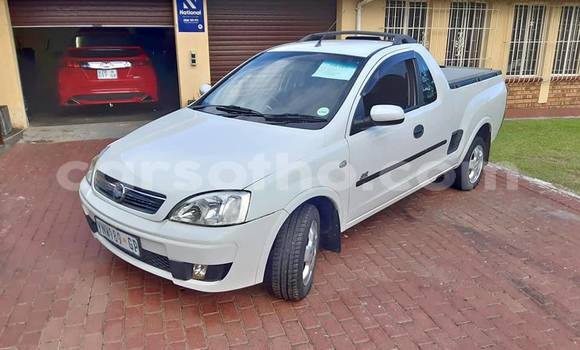 Buy Used Opel Corsa White Car in Mafeteng in Mafeteng Buy Used Opel Corsa White Car in Mafeteng in Mafeteng
