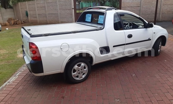 Buy Used Opel Corsa White Car in Mafeteng in Mafeteng Buy Used Opel Corsa White Car in Mafeteng in Mafeteng