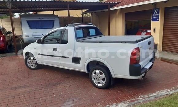 Buy Used Opel Corsa White Car in Mafeteng in Mafeteng Buy Used Opel Corsa White Car in Mafeteng in Mafeteng