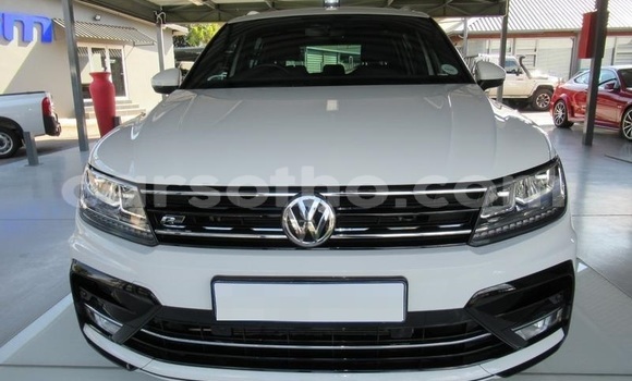 Sayi Na hannu Volkswagen Tiguan White Mota in Butha Buthe a Butha-Buthe Sayi Na hannu Volkswagen Tiguan White Mota in Butha Buthe a Butha-Buthe