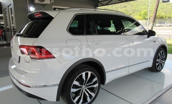Sayi Na hannu Volkswagen Tiguan White Mota in Butha Buthe a Butha-Buthe Sayi Na hannu Volkswagen Tiguan White Mota in Butha Buthe a Butha-Buthe