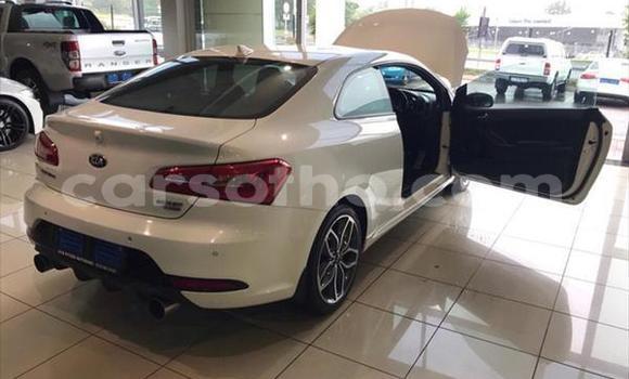 Acheter Occasion Voiture Kia Cerato Blanc à Hlotse, Leribe Acheter Occasion Voiture Kia Cerato Blanc à Hlotse, Leribe