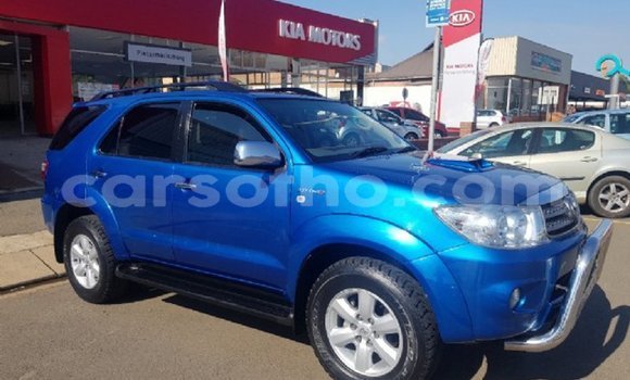 اشتري مستعمل Toyota Fortuner Blue سيارة في Maseru في Maseru اشتري مستعمل Toyota Fortuner Blue سيارة في Maseru في Maseru