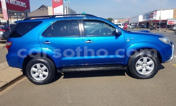 اشتري مستعمل Toyota Fortuner Blue سيارة في Maseru في Maseru اشتري مستعمل Toyota Fortuner Blue سيارة في Maseru في Maseru