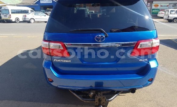 اشتري مستعمل Toyota Fortuner Blue سيارة في Maseru في Maseru اشتري مستعمل Toyota Fortuner Blue سيارة في Maseru في Maseru