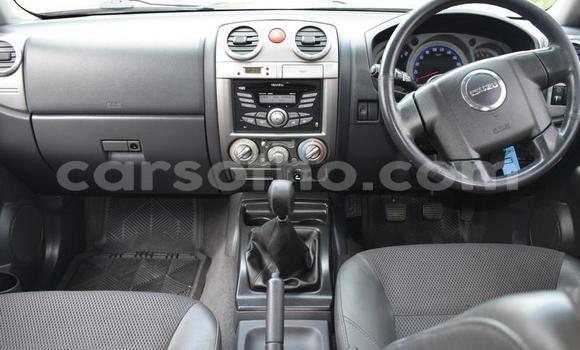 Acheter Occasion Voiture Isuzu KB Noir à Hlotse, Leribe Acheter Occasion Voiture Isuzu KB Noir à Hlotse, Leribe