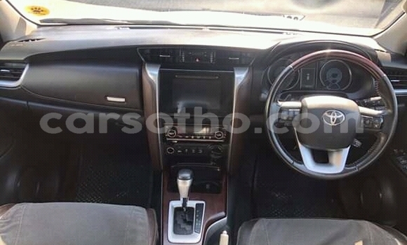 اشتري مستعمل Toyota Fortuner White سيارة في Maseru في Maseru اشتري مستعمل Toyota Fortuner White سيارة في Maseru في Maseru