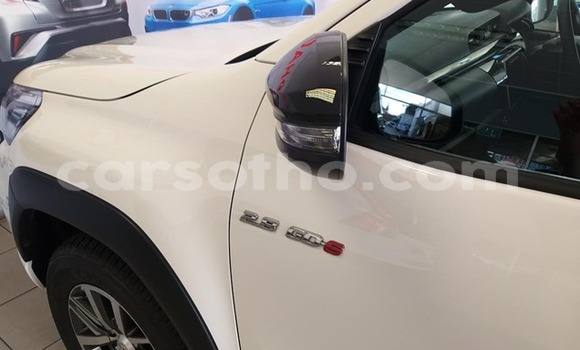 اشتري مستعمل Toyota Hilux White سيارة في Maseru في Maseru اشتري مستعمل Toyota Hilux White سيارة في Maseru في Maseru