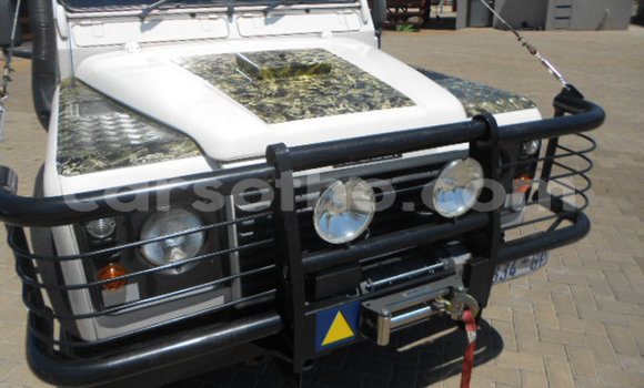 اشتري مستعمل Land Rover Defender White سيارة في Maseru في Maseru اشتري مستعمل Land Rover Defender White سيارة في Maseru في Maseru