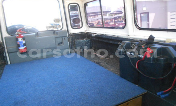 اشتري مستعمل Land Rover Defender White سيارة في Maseru في Maseru اشتري مستعمل Land Rover Defender White سيارة في Maseru في Maseru