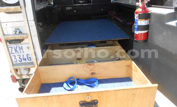 اشتري مستعمل Land Rover Defender White سيارة في Maseru في Maseru اشتري مستعمل Land Rover Defender White سيارة في Maseru في Maseru