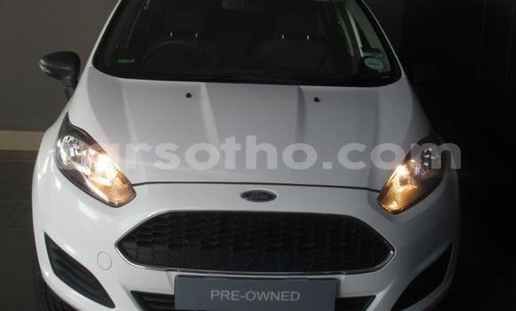 Sayi Na hannu Ford Fiesta White Mota in Maseru a Maseru Sayi Na hannu Ford Fiesta White Mota in Maseru a Maseru