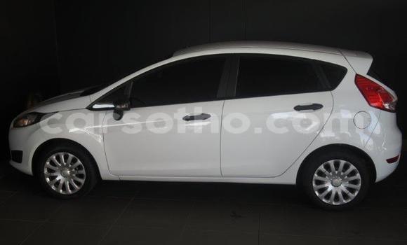 Sayi Na hannu Ford Fiesta White Mota in Maseru a Maseru Sayi Na hannu Ford Fiesta White Mota in Maseru a Maseru