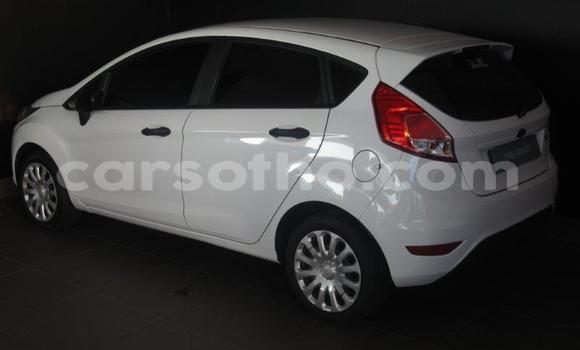 Sayi Na hannu Ford Fiesta White Mota in Maseru a Maseru Sayi Na hannu Ford Fiesta White Mota in Maseru a Maseru