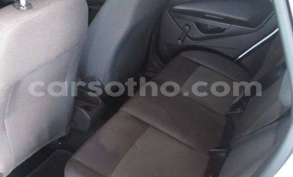 Sayi Na hannu Ford Fiesta White Mota in Maseru a Maseru Sayi Na hannu Ford Fiesta White Mota in Maseru a Maseru